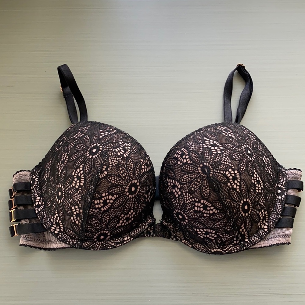 Victoria’s Secret Very Sexy Push Up Bra